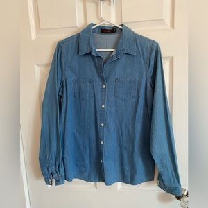 The Limited chambray denim shirt. Ladies medium.
